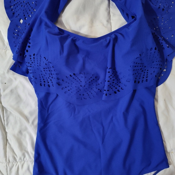 Shien - Picture 1 of 4